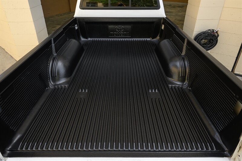 2004 Toyota Tacoma - Photo 40 - Van Nuys, CA 91402