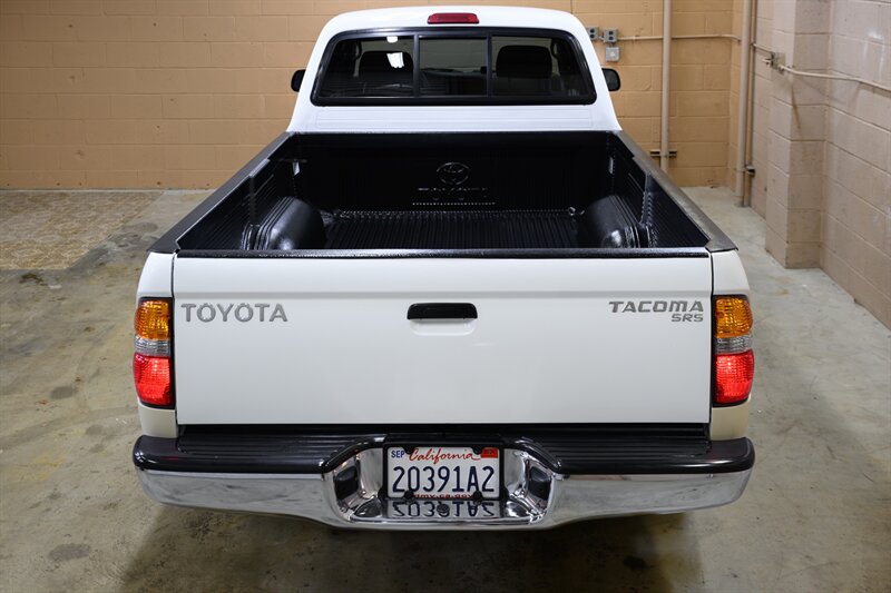 2004 Toyota Tacoma - Photo 8 - Van Nuys, CA 91402