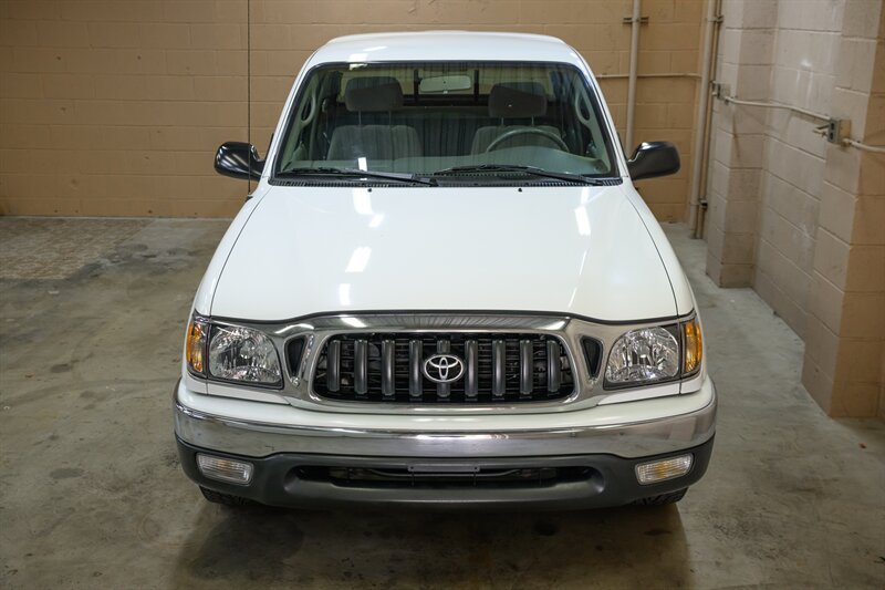 2004 Toyota Tacoma - Photo 16 - Van Nuys, CA 91402