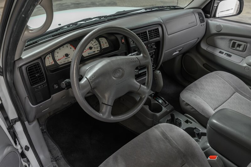 2004 Toyota Tacoma - Photo 47 - Van Nuys, CA 91402