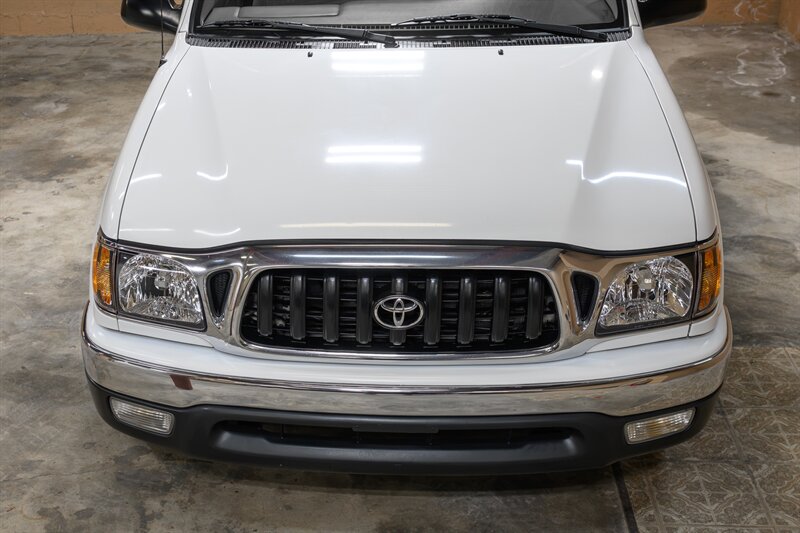 2004 Toyota Tacoma - Photo 28 - Van Nuys, CA 91402