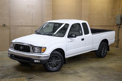 2004 Toyota Tacoma - Photo 2 - Van Nuys, CA 91402