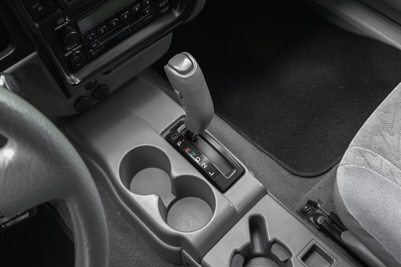2004 Toyota Tacoma - Photo 43 - Van Nuys, CA 91402