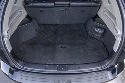 2005 Lexus RX 330   - Photo 40 - Van Nuys, CA 91402