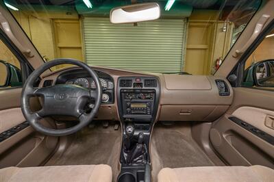 2000 Toyota 4Runner SR5  *** SALE PENDING*** - Photo 34 - Van Nuys, CA 91402
