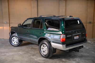 2000 Toyota 4Runner SR5  *** SALE PENDING*** - Photo 23 - Van Nuys, CA 91402