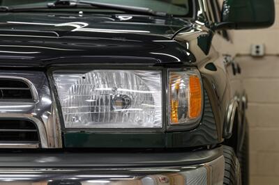 2000 Toyota 4Runner SR5  *** SALE PENDING*** - Photo 14 - Van Nuys, CA 91402