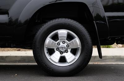 2006 Toyota Tacoma V6   - Photo 33 - Van Nuys, CA 91402