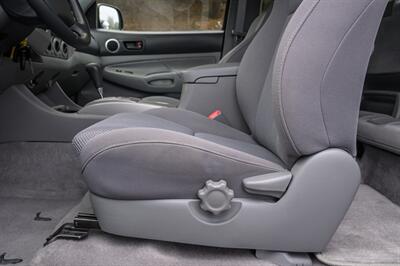 2006 Toyota Tacoma V6   - Photo 66 - Van Nuys, CA 91402