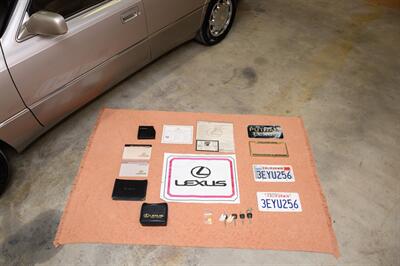 1994 Lexus LS 400   - Photo 62 - Van Nuys, CA 91402