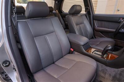 1994 Lexus LS 400   - Photo 32 - Van Nuys, CA 91402