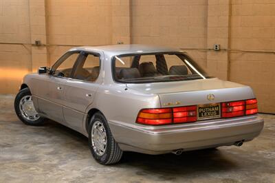 1994 Lexus LS 400   - Photo 10 - Van Nuys, CA 91402