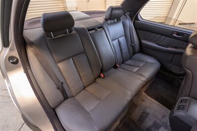 1994 Lexus LS 400   - Photo 37 - Van Nuys, CA 91402
