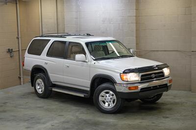 1998 Toyota 4Runner SR5 - Photo 9 - Van Nuys, CA 91402