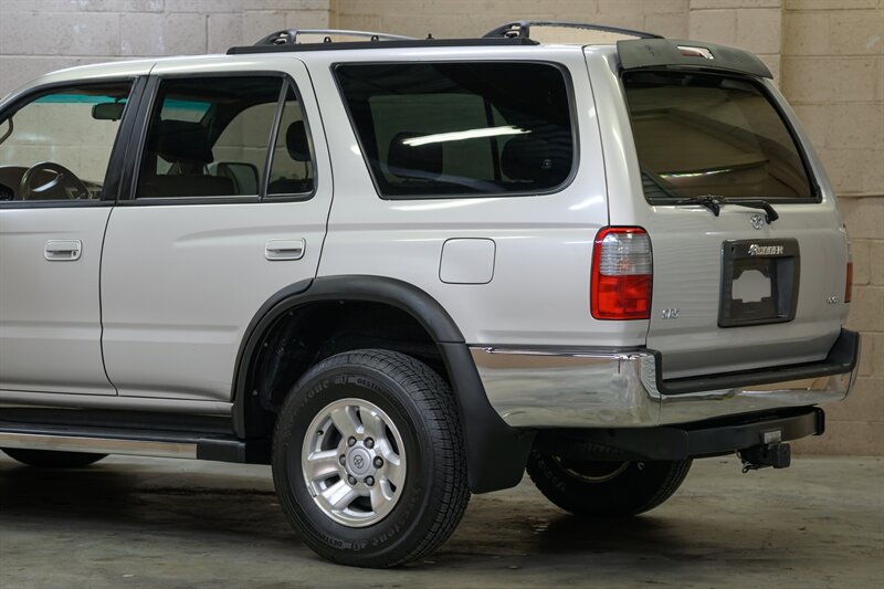 1998 Toyota 4Runner SR5 - Photo 25 - Van Nuys, CA 91402