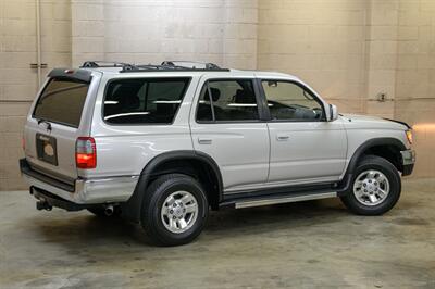1998 Toyota 4Runner SR5 - Photo 18 - Van Nuys, CA 91402