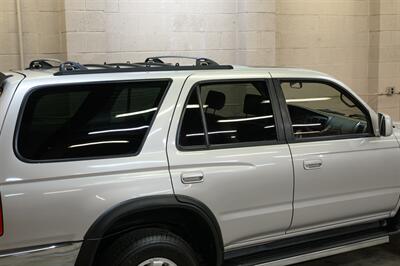 1998 Toyota 4Runner SR5 - Photo 13 - Van Nuys, CA 91402