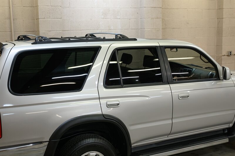 1998 Toyota 4Runner SR5 - Photo 13 - Van Nuys, CA 91402