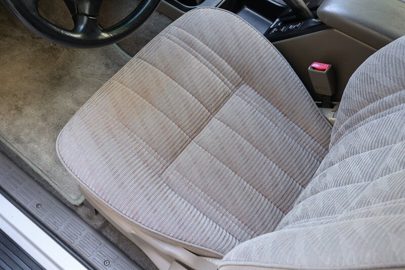 1998 Toyota 4Runner SR5 - Photo 44 - Van Nuys, CA 91402