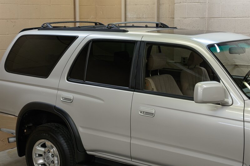 1998 Toyota 4Runner SR5 - Photo 14 - Van Nuys, CA 91402