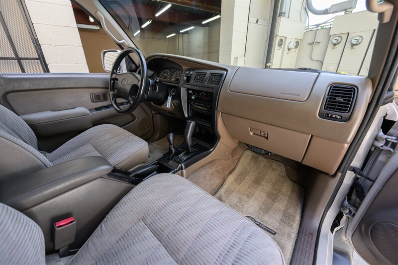 1998 Toyota 4Runner SR5 - Photo 52 - Van Nuys, CA 91402
