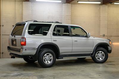 1998 Toyota 4Runner SR5 - Photo 17 - Van Nuys, CA 91402