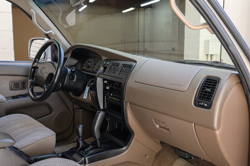 1998 Toyota 4Runner SR5 - Photo 51 - Van Nuys, CA 91402
