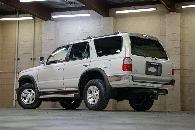 1998 Toyota 4Runner SR5 - Photo 26 - Van Nuys, CA 91402