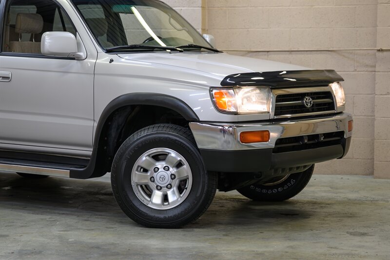 1998 Toyota 4Runner SR5 - Photo 10 - Van Nuys, CA 91402