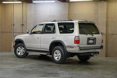 1998 Toyota 4Runner SR5 - Photo 23 - Van Nuys, CA 91402