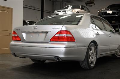 2005 Lexus LS 430   - Photo 19 - Van Nuys, CA 91402