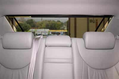 2005 Lexus LS 430   - Photo 43 - Van Nuys, CA 91402