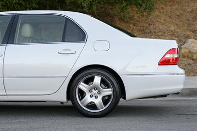 2005 Lexus LS 430   - Photo 24 - Van Nuys, CA 91402