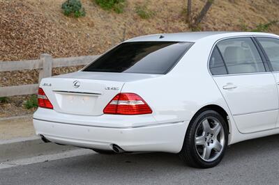 2005 Lexus LS 430   - Photo 12 - Van Nuys, CA 91402