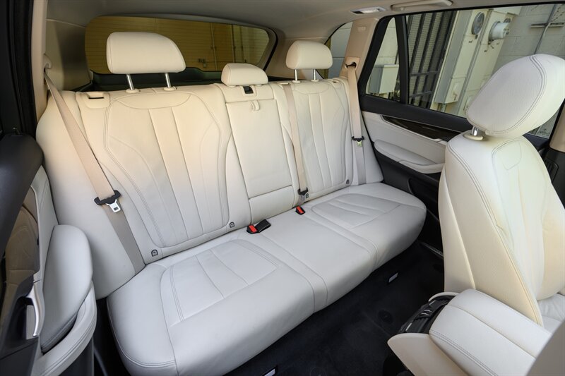 2015 BMW X5 xDrive35i - Photo 48 - La Crescenta, CA 91214