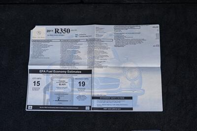 2011 Mercedes-Benz R 350   - Photo 57 - Van Nuys, CA 91402