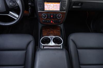 2011 Mercedes-Benz R 350   - Photo 49 - Van Nuys, CA 91402
