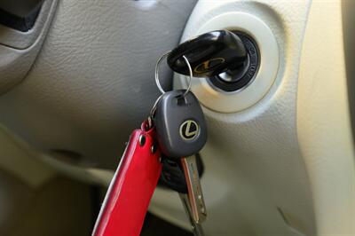 2001 Lexus LS 430   - Photo 39 - Van Nuys, CA 91402