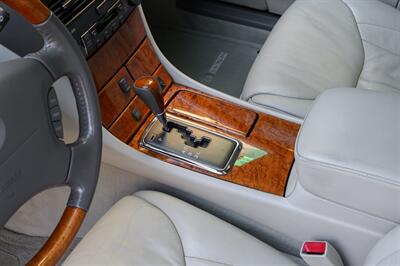 2001 Lexus LS 430   - Photo 27 - Van Nuys, CA 91402