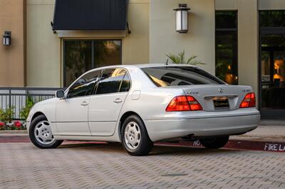 2001 Lexus LS 430   - Photo 5 - Van Nuys, CA 91402