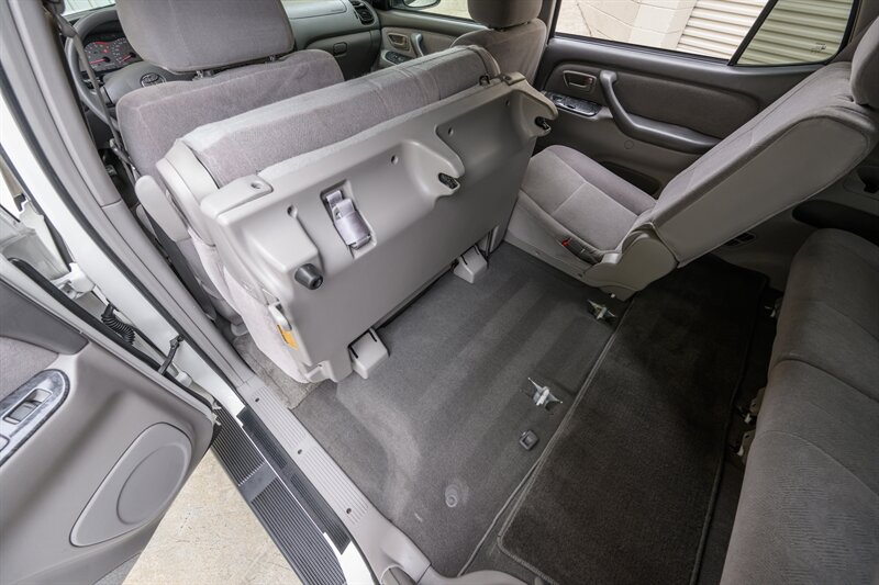 2003 Toyota Sequoia SR5 - Photo 45 - Van Nuys, CA 91402