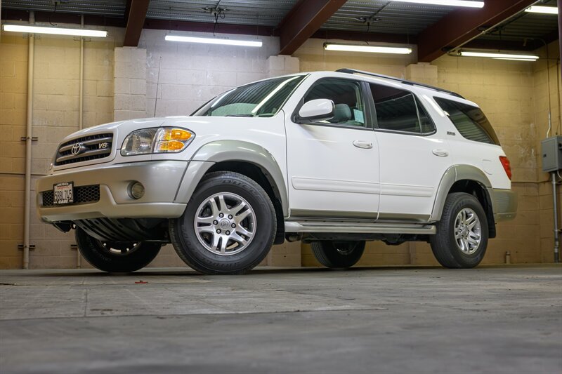 2003 Toyota Sequoia SR5 - Photo 3 - Van Nuys, CA 91402