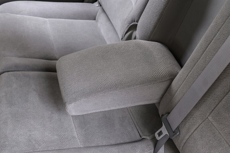 2003 Toyota Sequoia SR5 - Photo 48 - Van Nuys, CA 91402