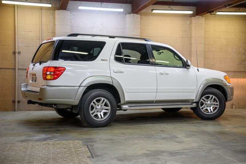 2003 Toyota Sequoia SR5 - Photo 15 - Van Nuys, CA 91402