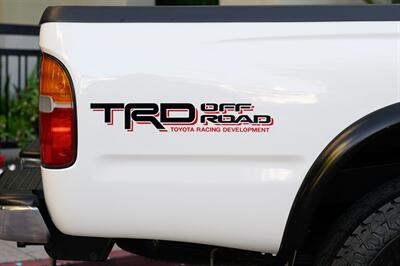 1999 Toyota Tacoma SR5 V6 5- Speed   - Photo 16 - Van Nuys, CA 91402