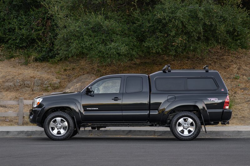 2005 Toyota Tacoma V6 - Photo 7 - Van Nuys, CA 91402