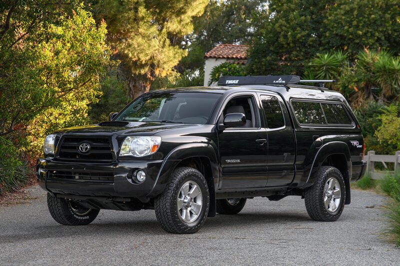 2005 Toyota Tacoma V6   - Photo 1 - Van Nuys, CA 91402