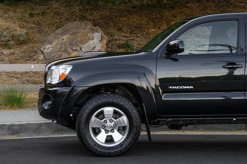 2005 Toyota Tacoma V6 - Photo 9 - Van Nuys, CA 91402