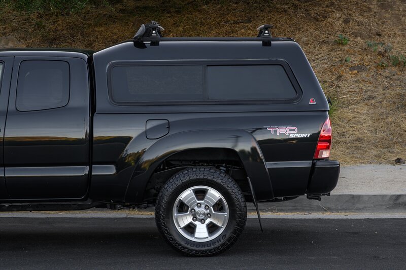 2005 Toyota Tacoma V6 - Photo 10 - Van Nuys, CA 91402