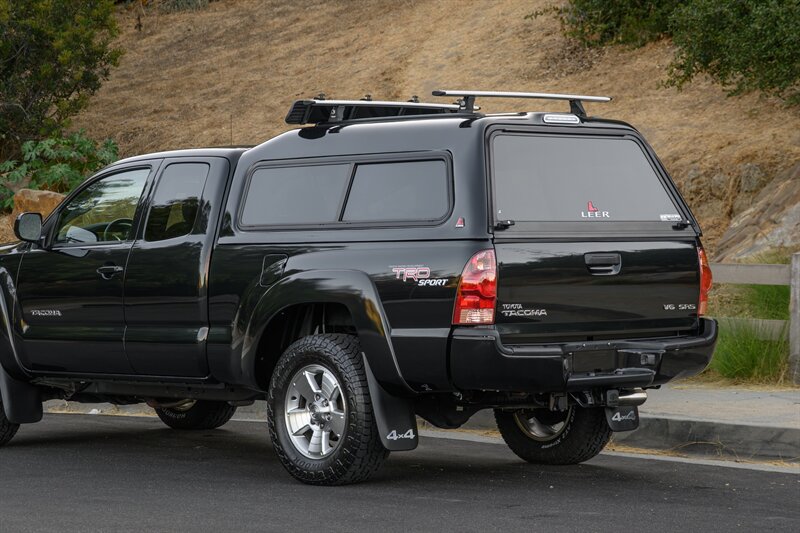 2005 Toyota Tacoma V6 - Photo 6 - Van Nuys, CA 91402